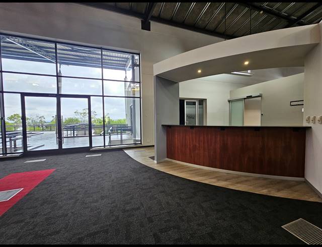 3,888M² OFFICE TO LET IN LONGMEADOW